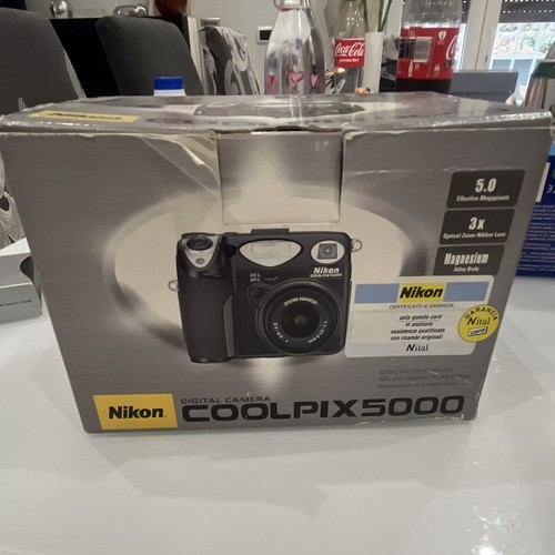 Nikon coolpix 5000 compatta - nikon,
