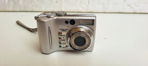 Fotocamera digitale nikon - fotocamera,