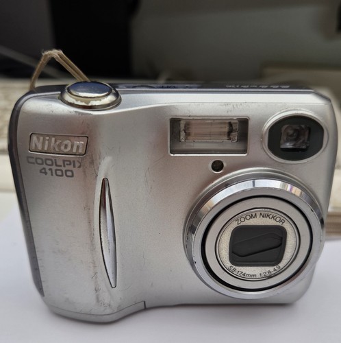 Nikon coolpix 4100 - nikon,