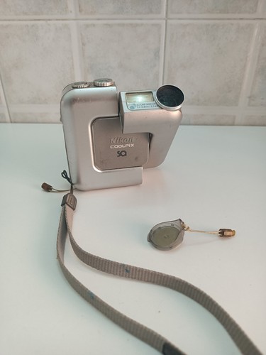 Nikon colpix digital camera - sq,
